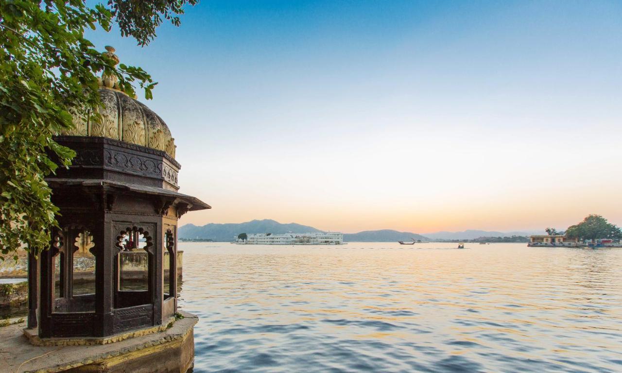 Gypsy Child Lake Hostel Udaipur Exterior photo