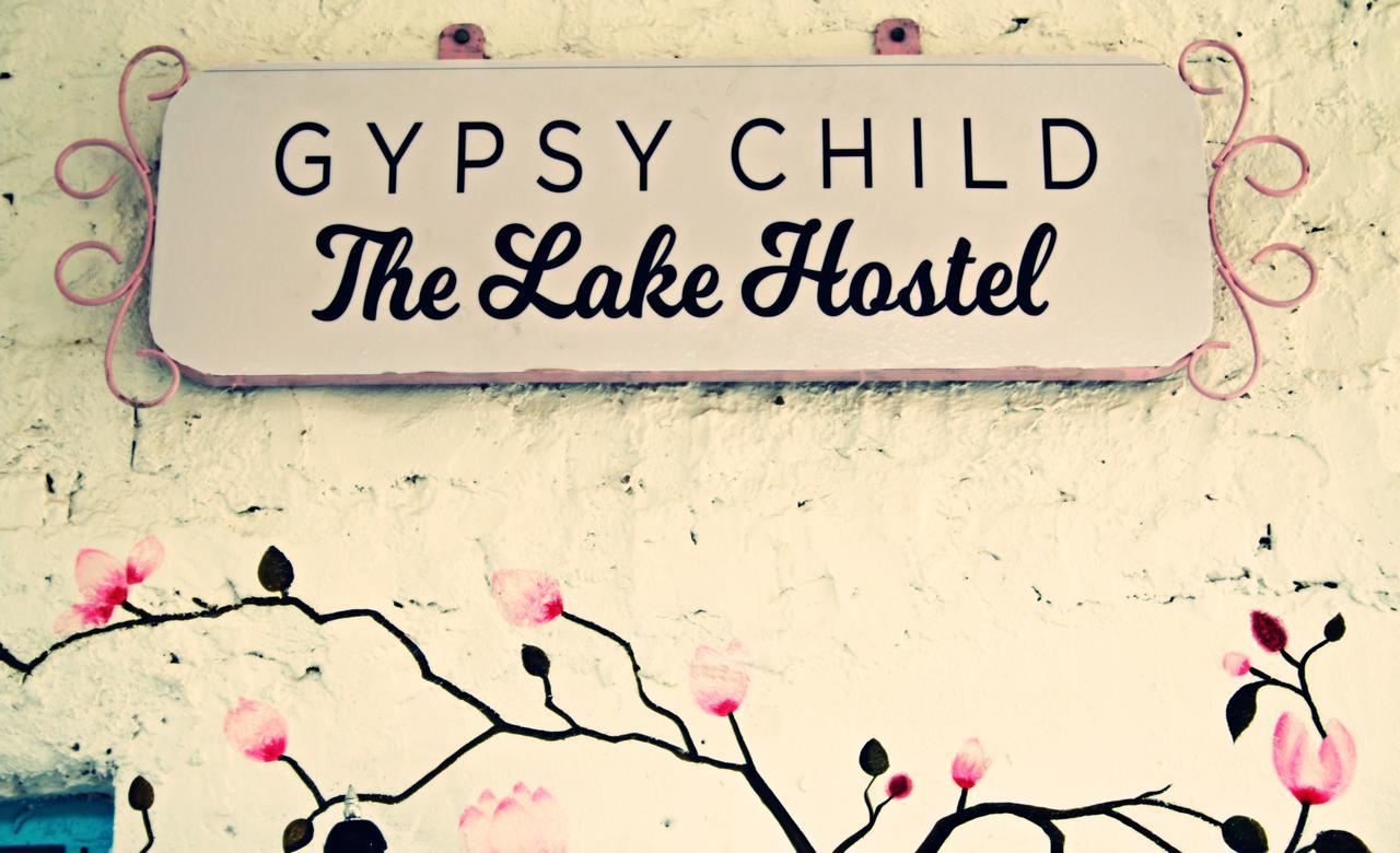 Gypsy Child Lake Hostel Udaipur Exterior photo